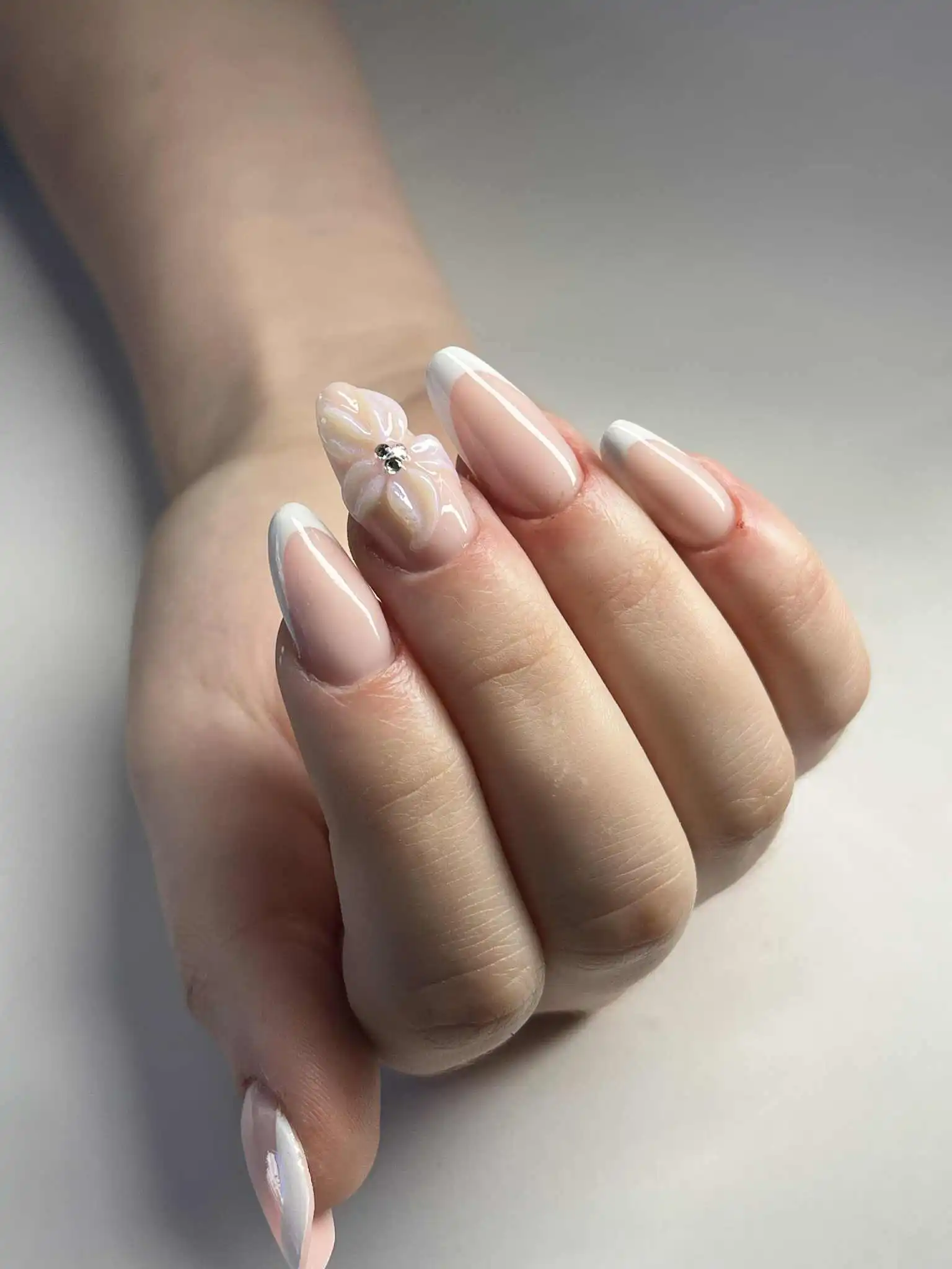 Manicure hybrydowy
